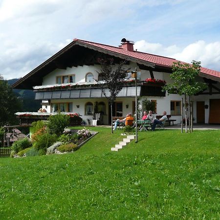 Gaestehaus Schuler Riezlern Exterior foto
