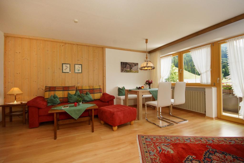 Gaestehaus Schuler Riezlern Quarto foto